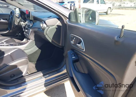 2019 Mercedes-Benz Cla 250 z USA, uszkodzony, nr VIN WDDSJ4EB4KN774593